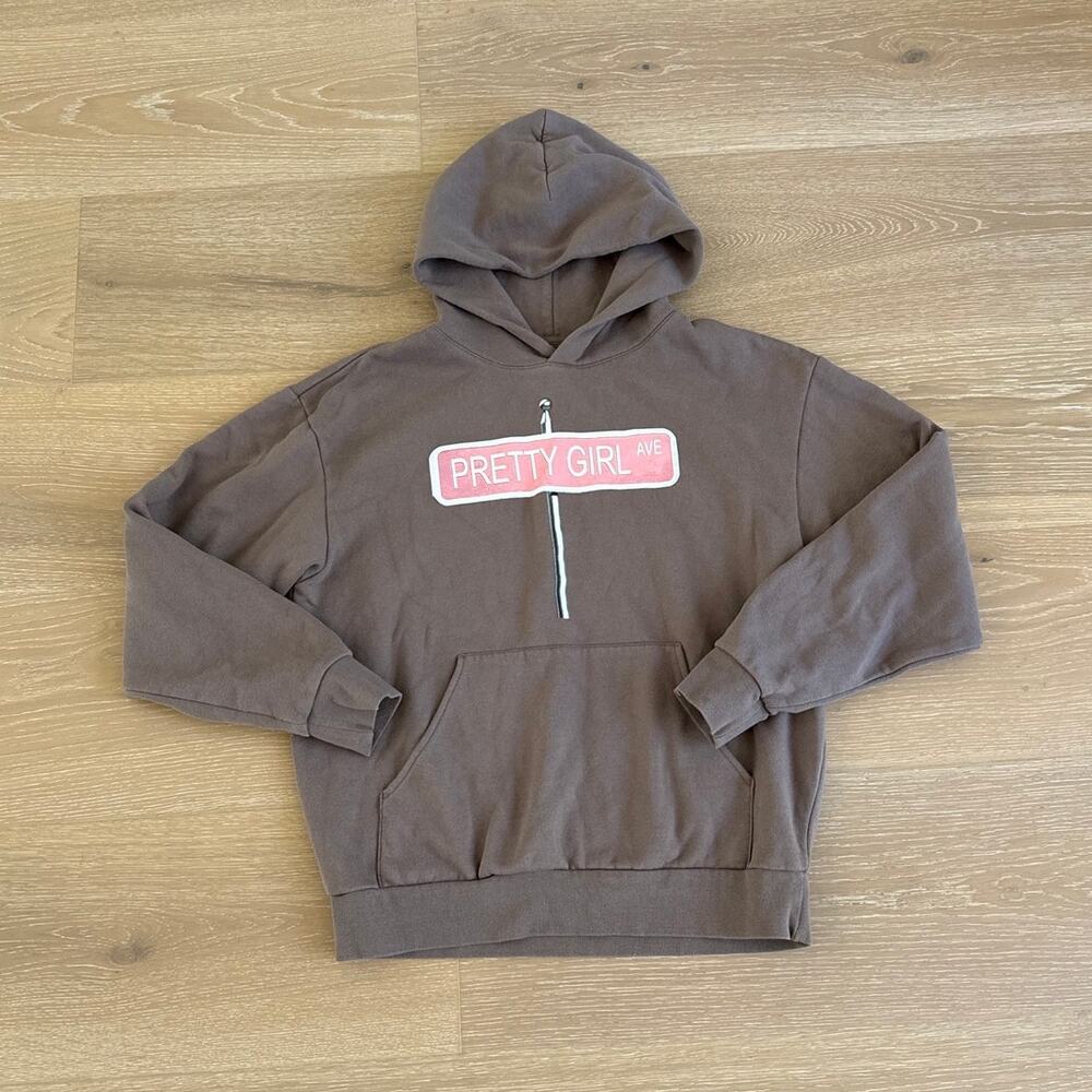 Sabrina Carpenter Pretty Girl Ave Hoodie Size M in Brown Pink